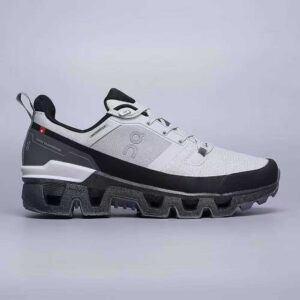On Running Cloud performance sneakers with mesh upper and rubber sole
